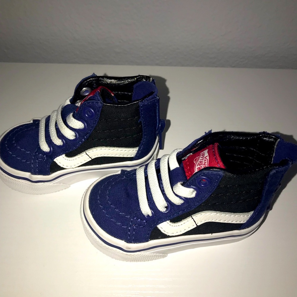 Toddler size 2 Vans